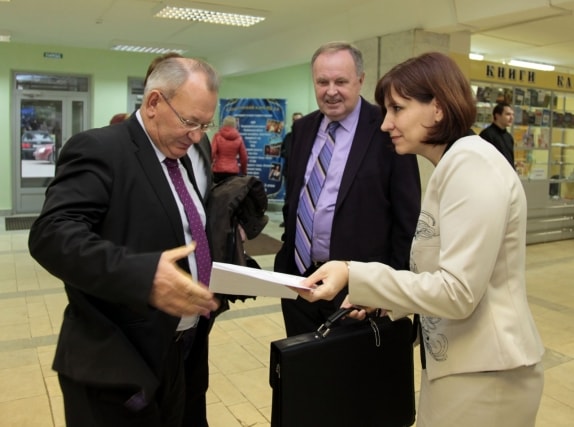 директор 16 школы йошкар ола фото. директора школ йошкар ола. директор 29 школы йошкар ола. учитель года йошкар ола. директор 27 школы йошкар ола.