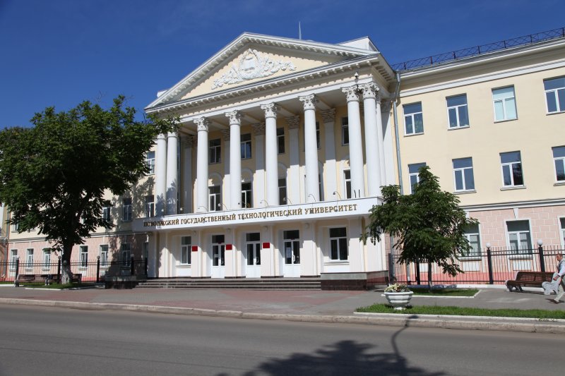 15 лет назад на базе Волгатеха был создан Институт дополнительного профессионального образования